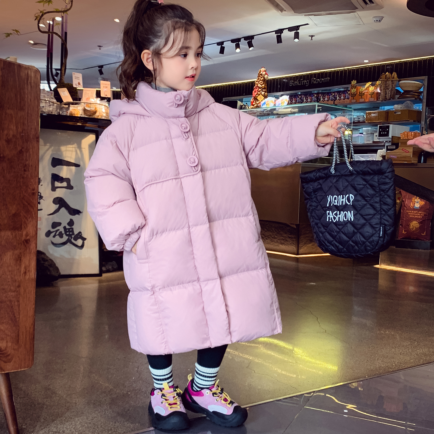 米米哈罗女童新国标90白鸭绒外套冬装2025新款儿童加厚长款羽绒服 - 图1