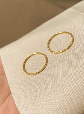 满天星极细素圈18k金戒指