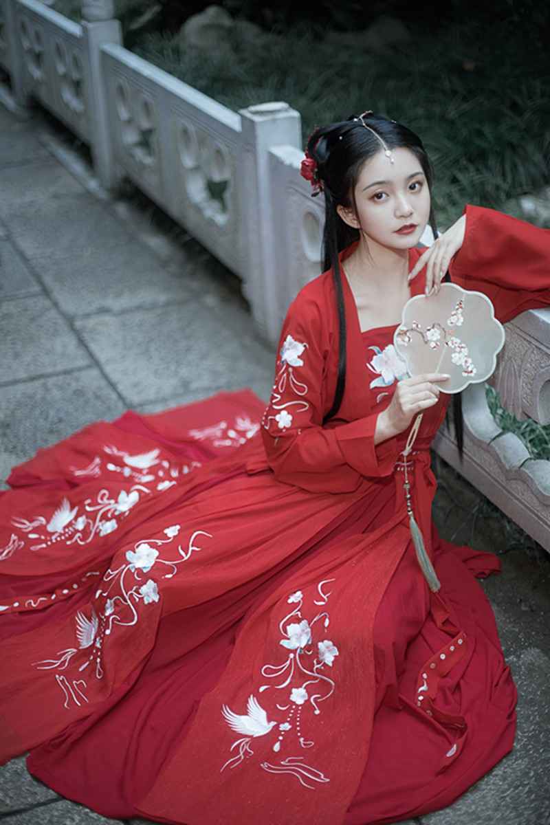 九渡原创汉服九渡原创汉服女【花拾】中国风齐胸齐腰襦裙大袖衫六米摆重工刺绣0