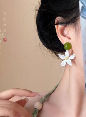 森系显白绿花耳钉百搭显脸小