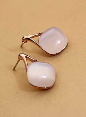 2026威妮华比拉防过敏耳环女玫瑰金经项炼锁骨炼三件套猫眼石百搭