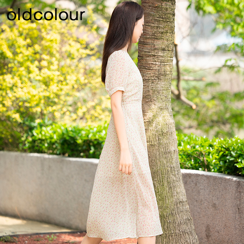 oldcolour夏季法式V领碎花浪漫收腰休闲连衣裙女GP21101727-699 - 图0