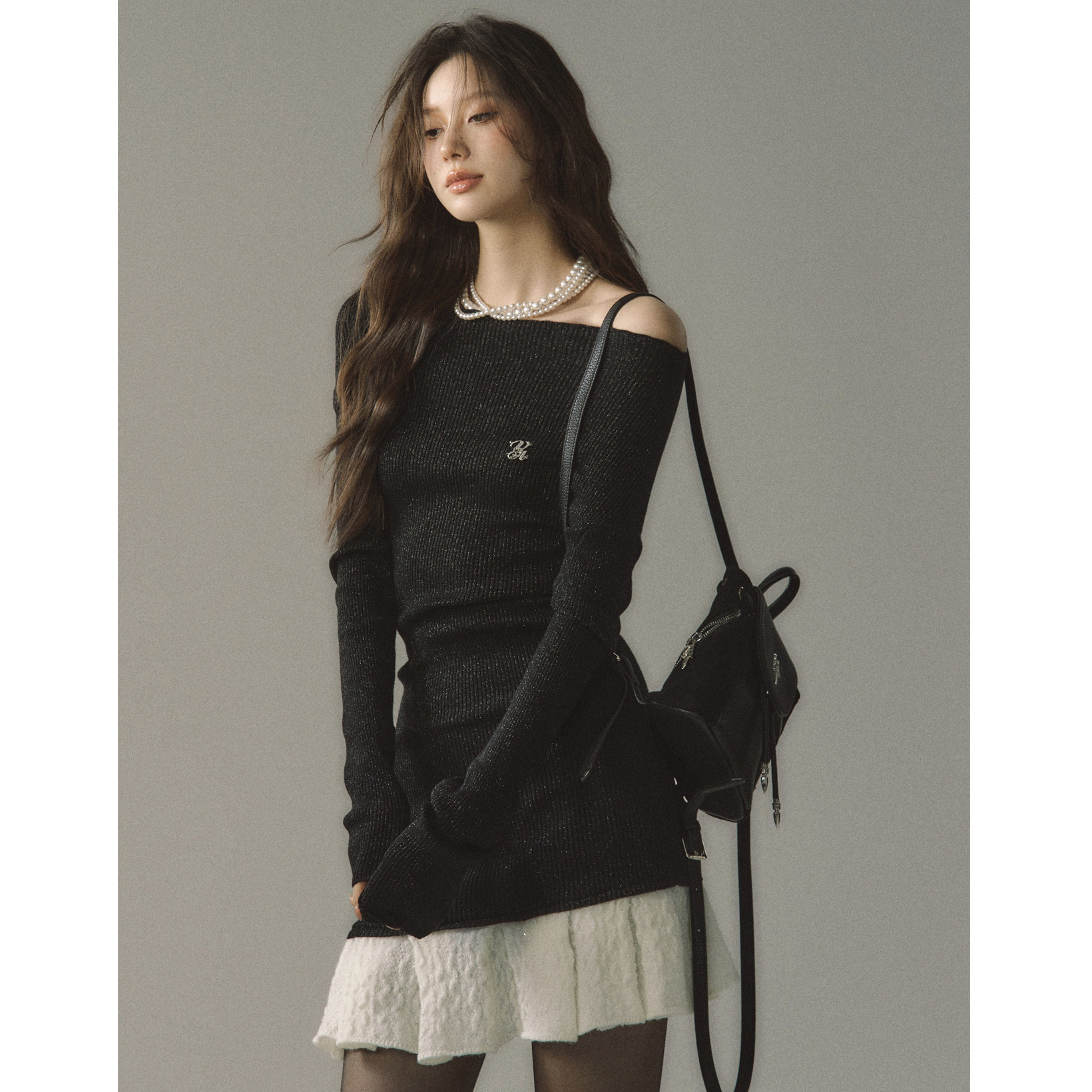 Viapitti 官方授权24秋季新款斜边一字肩拼接撞色毛织裙百搭,淘宝优惠券,粉丝福利购,淘宝优惠卷