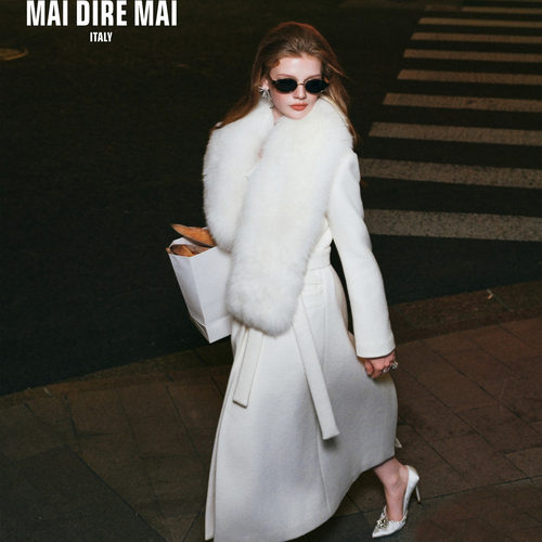 MAI DIRE MAI 柔雾蓝羊毛呢大衣珍珠白狐狸毛披肩 - 图1