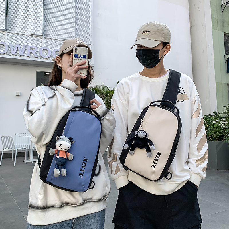 大容量男潮牌休闲胸包11寸斜挎包 仟仁狮男士包袋