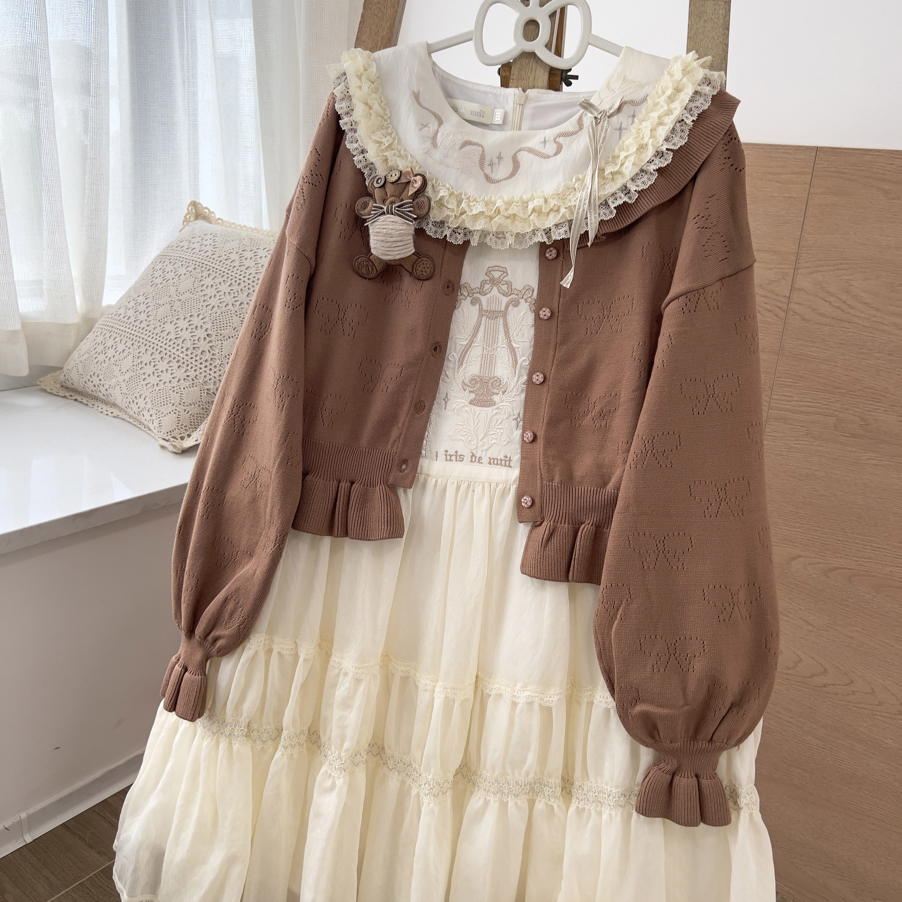 蝴蝶结镂空Lolita毛衣开衫复古针织jk开衫软妹长袖荷叶边少女可爱 - 图2