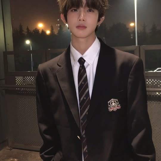 【刺篇】原创正版dk制服西装徽章外套日系学生两粒扣西服套装男