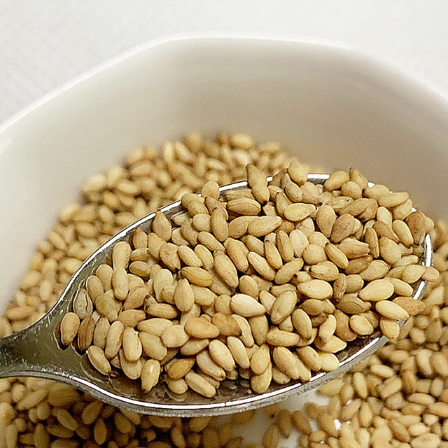 Haitian Village Fried White Sesame, Ready-to-Eat Cooked Sesame Farmhouse Grains Non-raw Sesame 227g