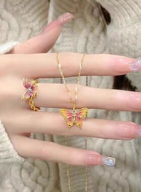 渐变色蝴蝶项链女仙气2025年新款复古感百搭小众设计饰品