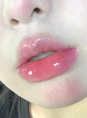 intoyou椰子唇蜜清透水光感