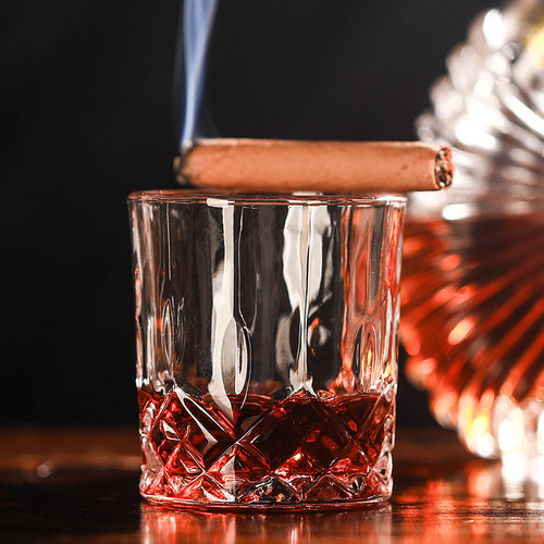 时尚家用玻璃杯子简约喝水杯透明茶杯牛奶早餐钻石古典威士忌酒杯 - 图1