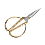 Женщина с приданым драконом и фениксовым золотым ножницами вырезать ленту Feng Shui из нержавеющей стали.