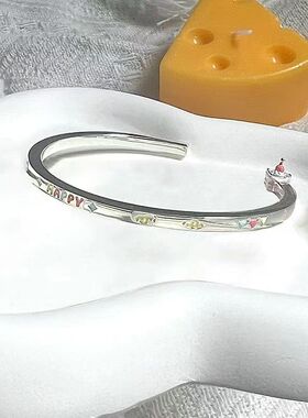 熊熊手镯女ins小众轻奢高级感手环可爱卡通学生手饰