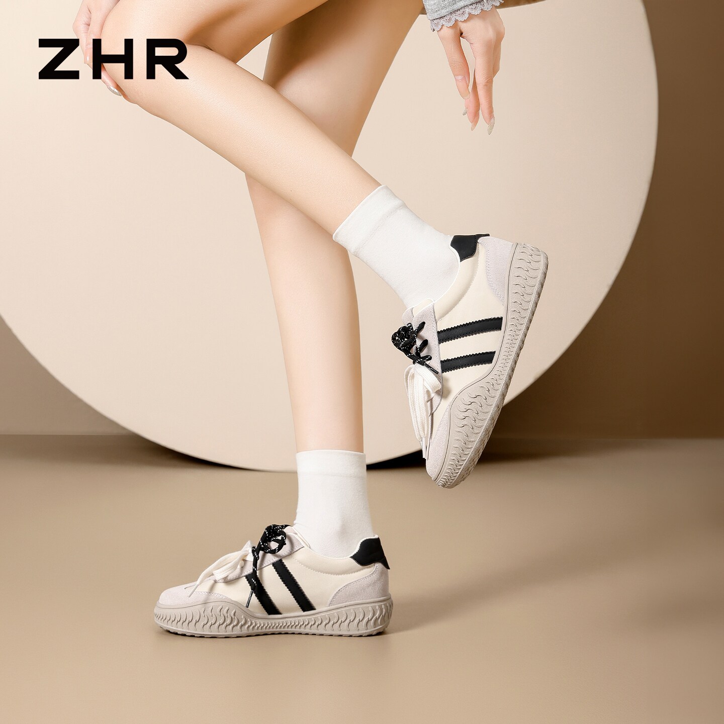 ZHR时装凉鞋女2025夏季百搭轻便平底凉拖通勤增高软底女鞋福利价
