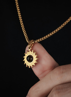 小众潮流太阳花吊坠项链男百搭