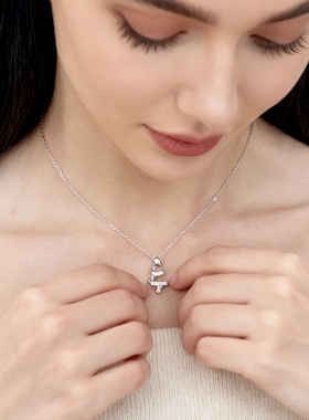 圣诞树下等一场雪,等一句告白