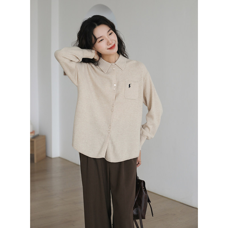  青春缇毛针织衫