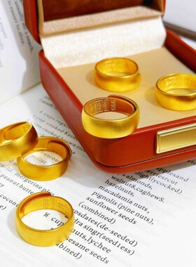 铜合金仿真金磨砂开口宽版回纹条戒男款素圈弧形金店同款简约首饰