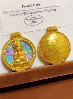 香港纪梵哲金店同款沙金镭射百福莲花佛吊坠项链炫彩佛像圆牌毛衣