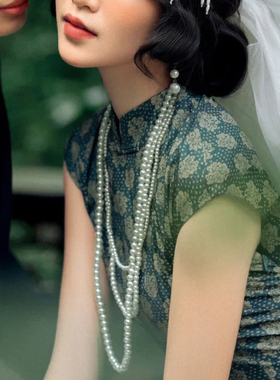多层珍珠项链配旗袍配饰品