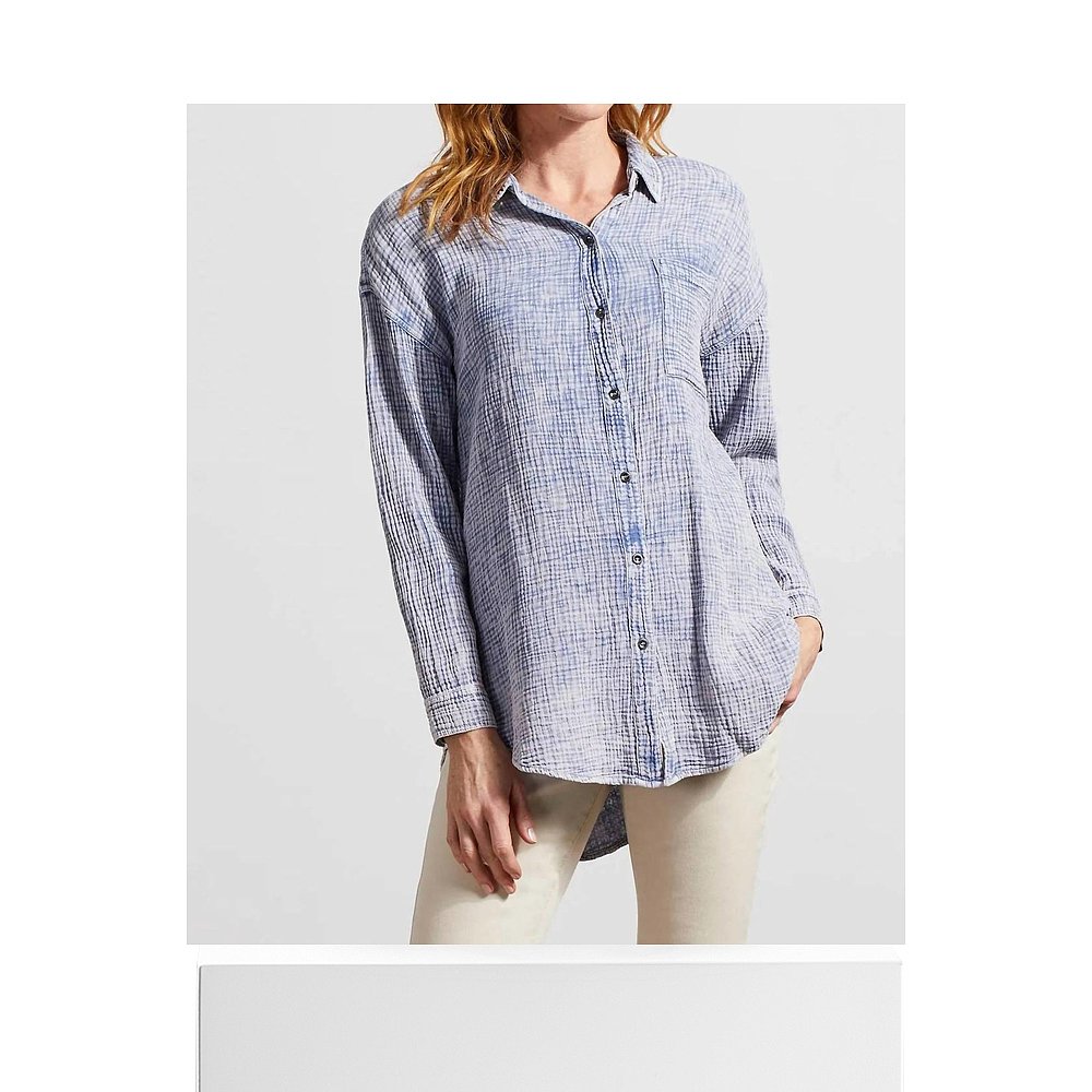 tribalShirttail Button Down Blouse In Blue Quilt - blue quil - 图3