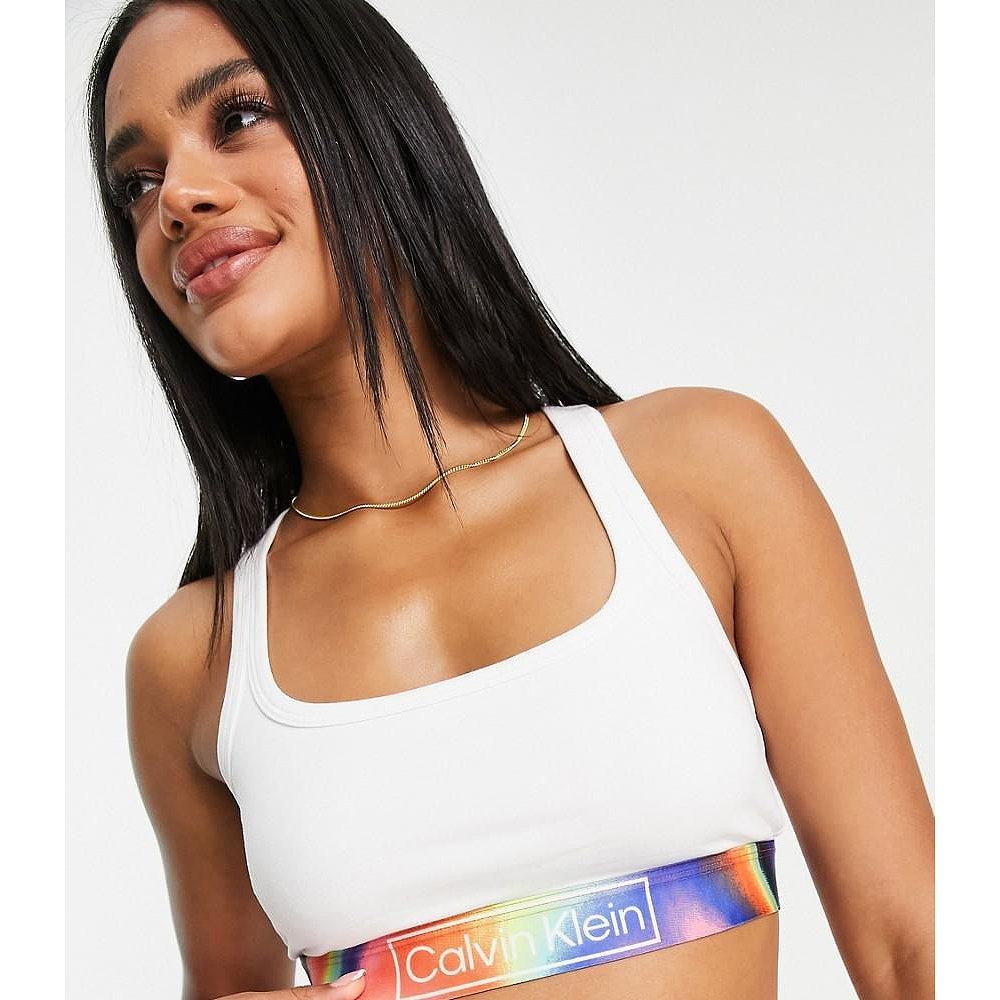  天猫国际全球探物文胸