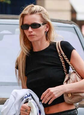 Gucci 古驰 女士  Hailey/米卡同款GG1661S太阳镜 GG1661S001B