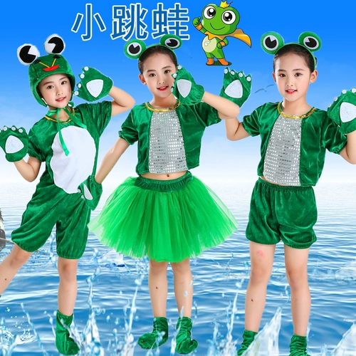 Детская животная служба Маленькая лягушка выполняет маленькую прыжковую лягушку.