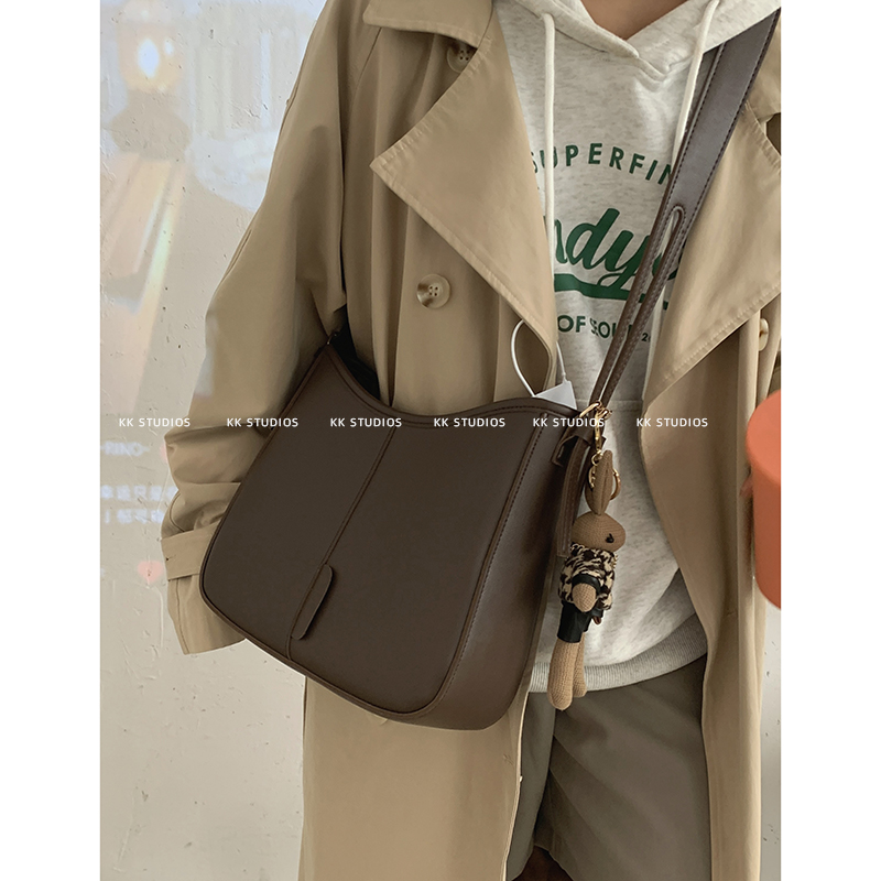 百搭ins斜挎包包女2021秋冬新款潮时尚复水桶包高级感大容量包,淘宝优惠券,粉丝福利购,淘宝优惠卷