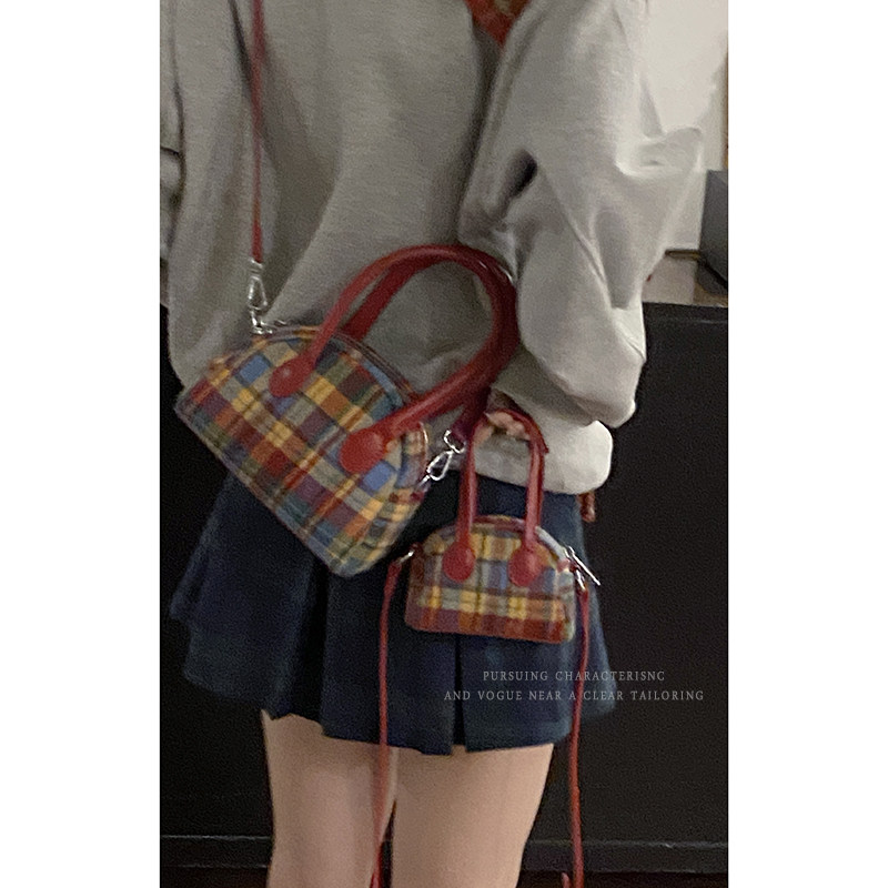 美拉德格子手提包包女2023新款潮红色新年包小众单肩斜挎包贝壳包,淘宝优惠券,粉丝福利购,淘宝优惠卷