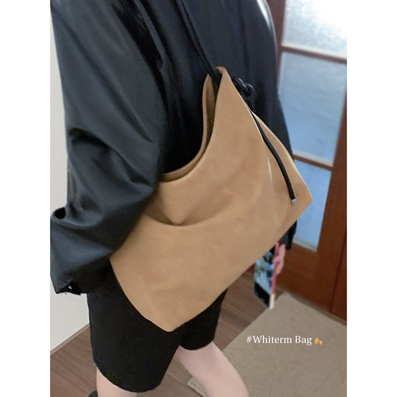 秋冬磨砂大容量包包女2023新款潮韩国复古水桶包小众单肩托特包,淘宝优惠券,粉丝福利购,淘宝优惠卷