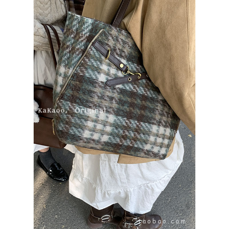 毛呢格子大容量包包女秋冬2024新款潮韩国托特包休闲大容量背包,淘宝优惠券,粉丝福利购,淘宝优惠卷