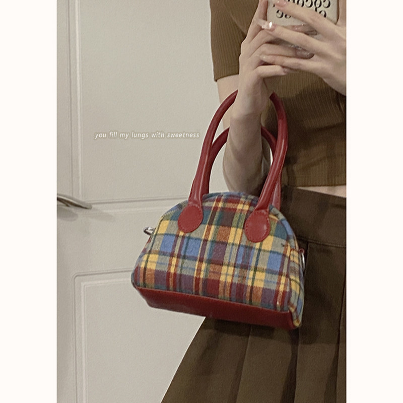 美拉德格子手提包包女2023新款潮红色新年包小众单肩斜挎包贝壳包,淘宝优惠券,粉丝福利购,淘宝优惠卷