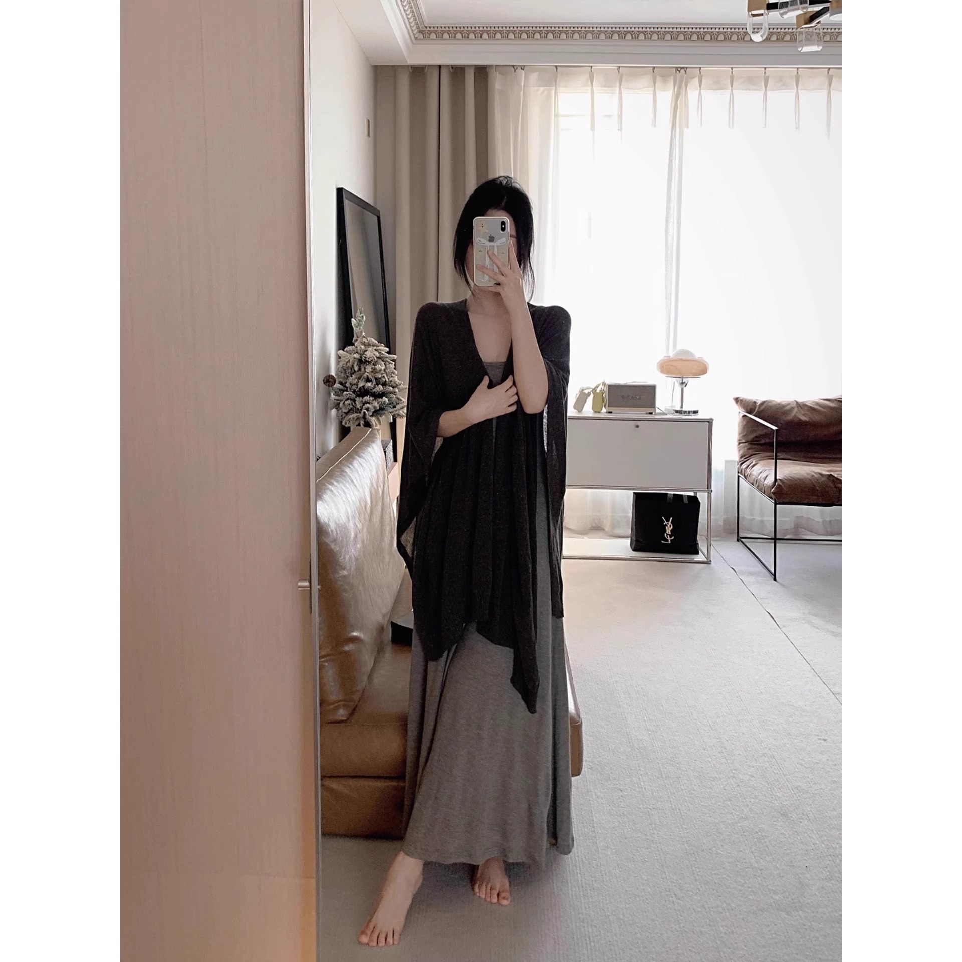 灰色冰丝中长款披肩防晒开衫女夏季吊带外搭针织空调罩衫薄款上衣 - 图1