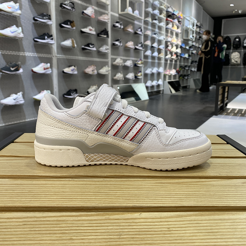 阿迪达斯女鞋adidasoriginals Forum84low三叶草运动板鞋男H03424 - 图1