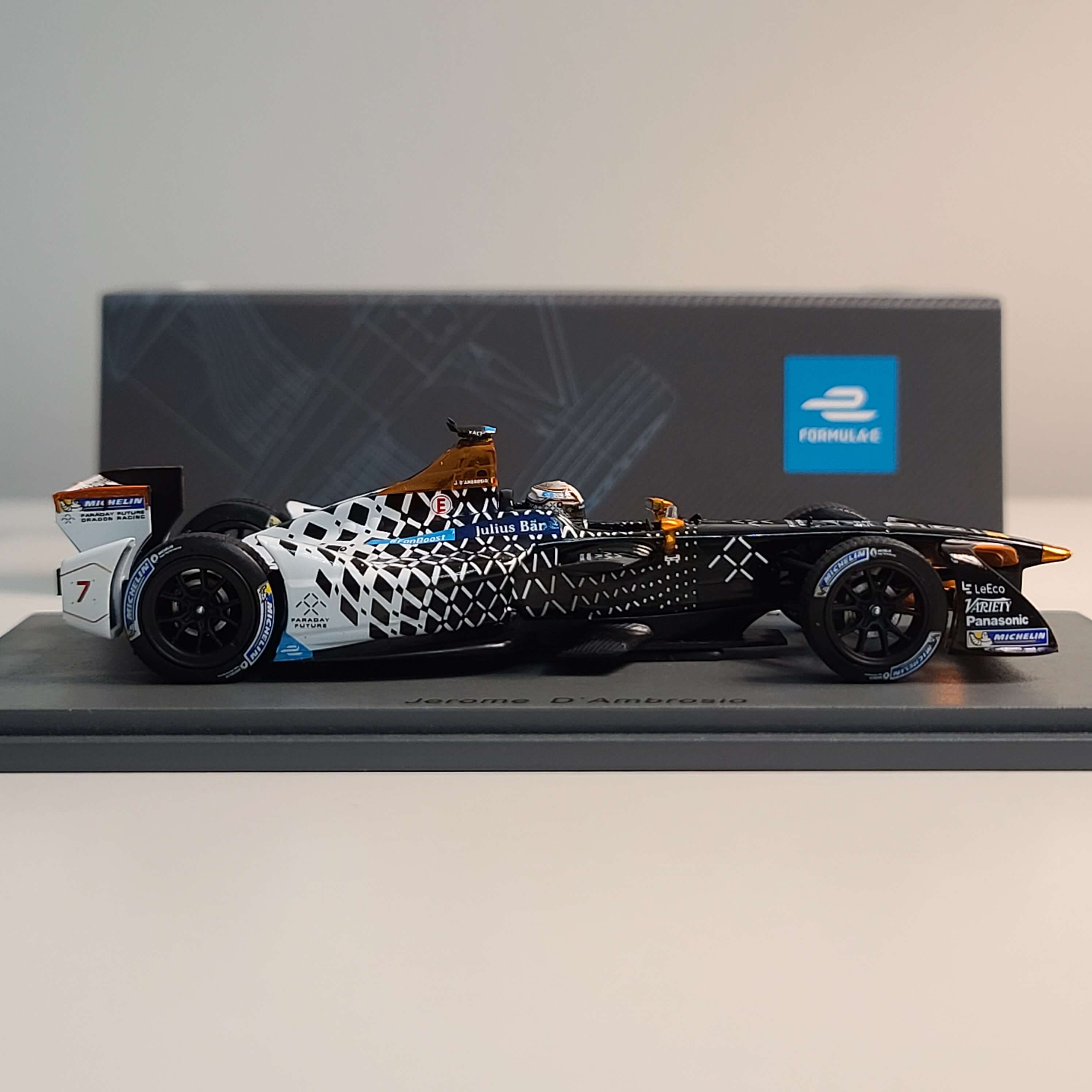 Spark 1:43 法拉第未来 FE 电动方程式赛车 龙之队 赛车收藏模型
