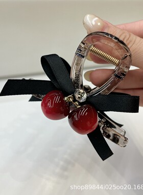 韩系可爱樱桃抓夹女减龄百搭结