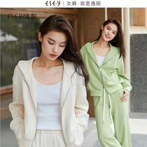 Comfort Yang Leisure Suit Woman Loose slim short jacket Lions sports cardiopouses 2023 Fall new outwear blouses