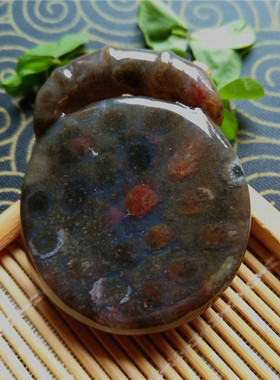 【收藏精品】天然珊瑚玉吊坠 玉化黑冰 黑底红花珊瑚玉吊坠雕件