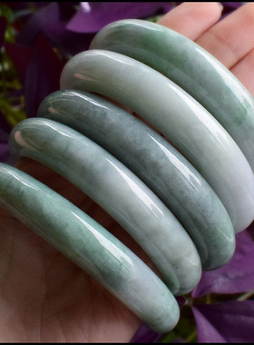 秒杀天然a货带证书多款翡翠手镯