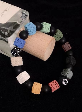 男女火山石时尚骰子手链