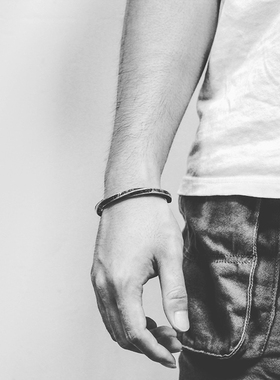 原创莫比乌斯复古男士钛钢手环