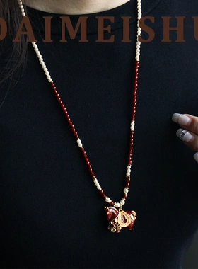 原创马年新中式复古精致红色滴油铜钱小马毛衣链轻奢高级感长项链