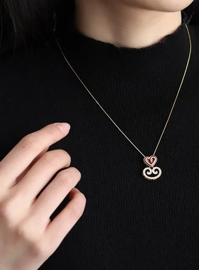 原创新年红色滴油蛇形爱心吊坠项链925银链条轻奢高级锁骨链女