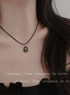 日韩ins风黑色爱心吊坠项链女甜酷辣妹个性时尚百搭颈链锁骨链