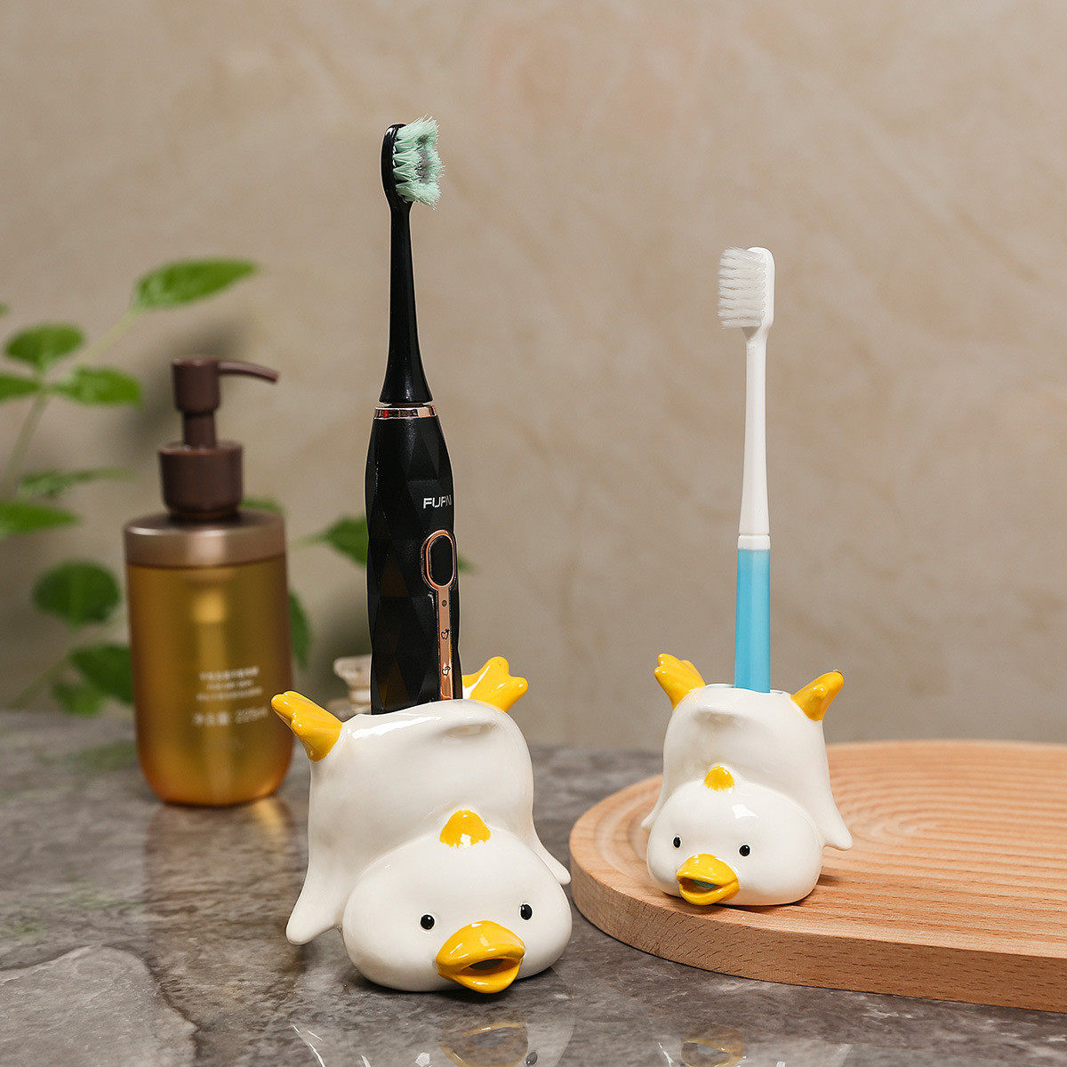 创意萌宠小鸭子牙刷架免打孔卫生间摆件卡通陶瓷牙刷托洗漱置物架,淘宝优惠券,粉丝福利购,淘宝优惠卷