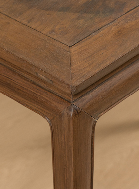 黄花梨束腰马蹄腿半桌