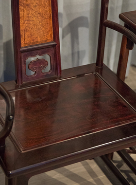 二十世纪小叶紫檀镶瘿木嵌黄杨木寿字纹四出头官帽椅成套两椅一几