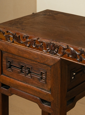 黄花梨架几瘿木嵌紫檀架几案