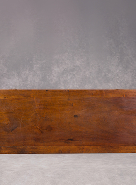 花梨木插肩榫螭龙纹独板平头案